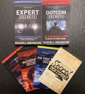 Wie-Online-Geldverdienen.de, Buchempfehlungen, Russell Brunson, Funnelhacker Blackbox Inhalt DotCom Secrets Review